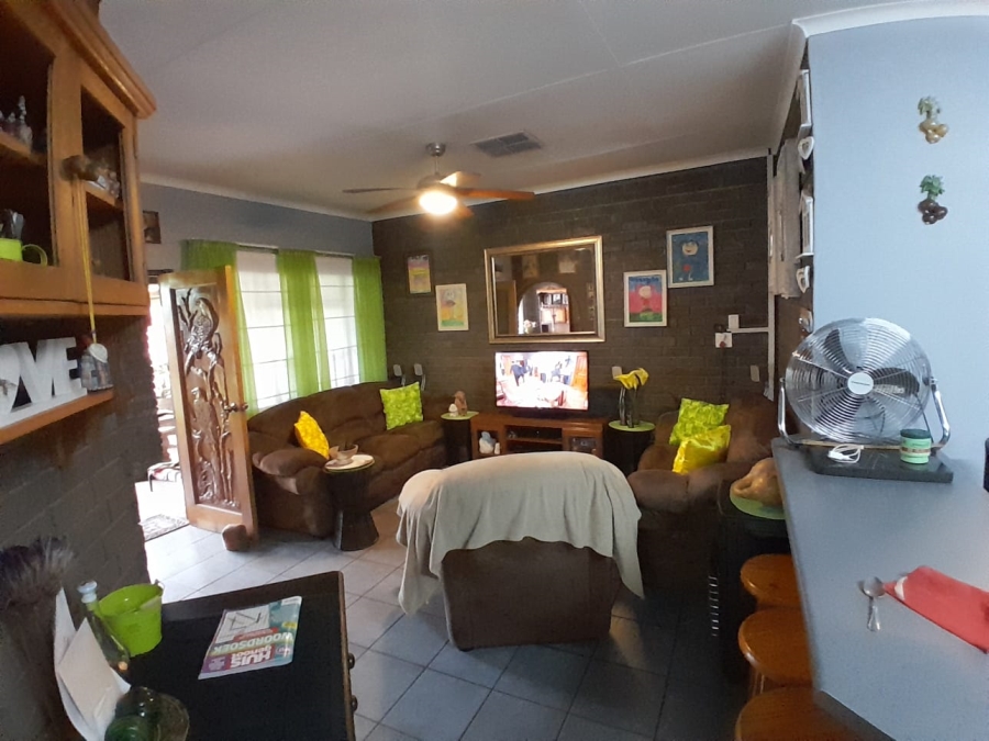 4 Bedroom Property for Sale in Kathu Northern Cape